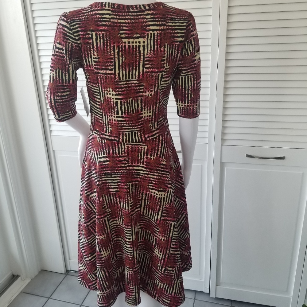 NEW! LuLaRoe Nicole skater dress. Medium - Picture 9 of 9